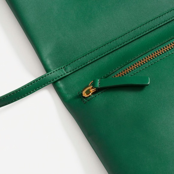 Everlane Foldover Crossbody Bag - Picture 2 of 6